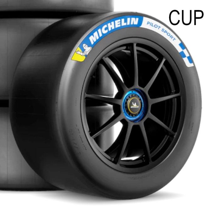 Hovedbilde Porsche Cup N2, 27/65-18, Michelin dekk